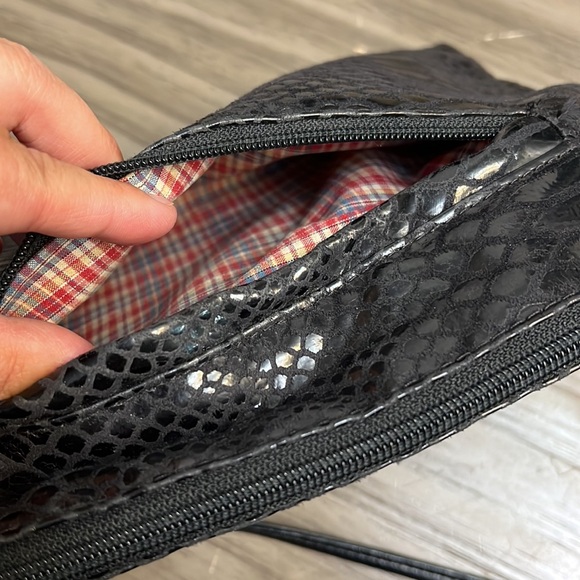 VTG BLACK LEATHER FAUX PYTHON BAGS BY PINKY BAG - Picture 12 of 16